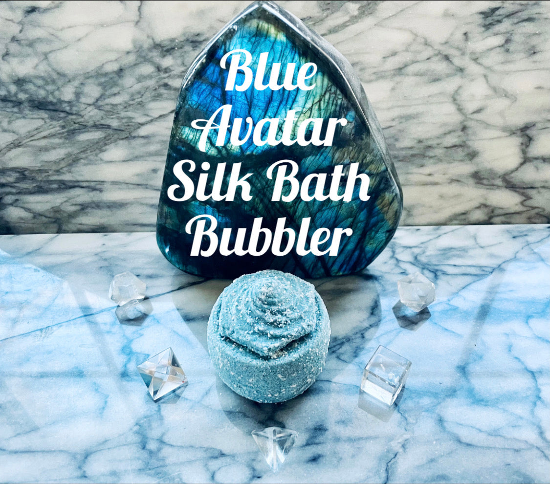 Blue Avatar Silk Bath Bubbler Harmonia Scent: Magnolia, Lavender and Frankincense Sacra. Blue Algae & Hemp Extract, Dead Sea Salt, Magnesium & Clay